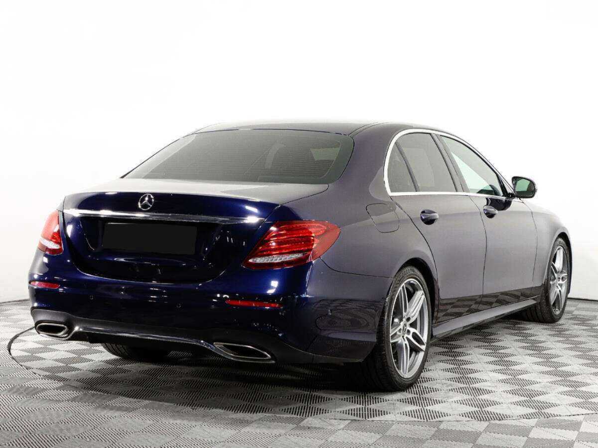 Купить Mercedes-Benz E-Класс с пробегом. Фото: #3