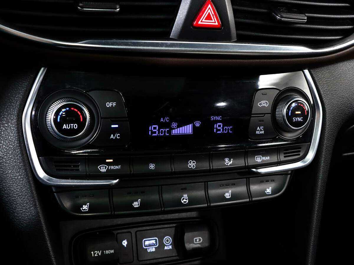 Купить Hyundai Santa Fe с пробегом. Фото: #13