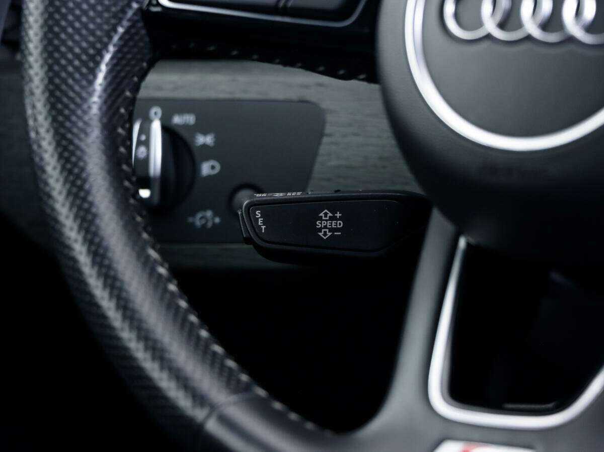 Купить Audi A4 с пробегом. Фото: #18