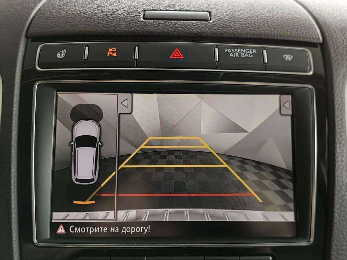 Купить Volkswagen Touareg с пробегом. Фото: #19