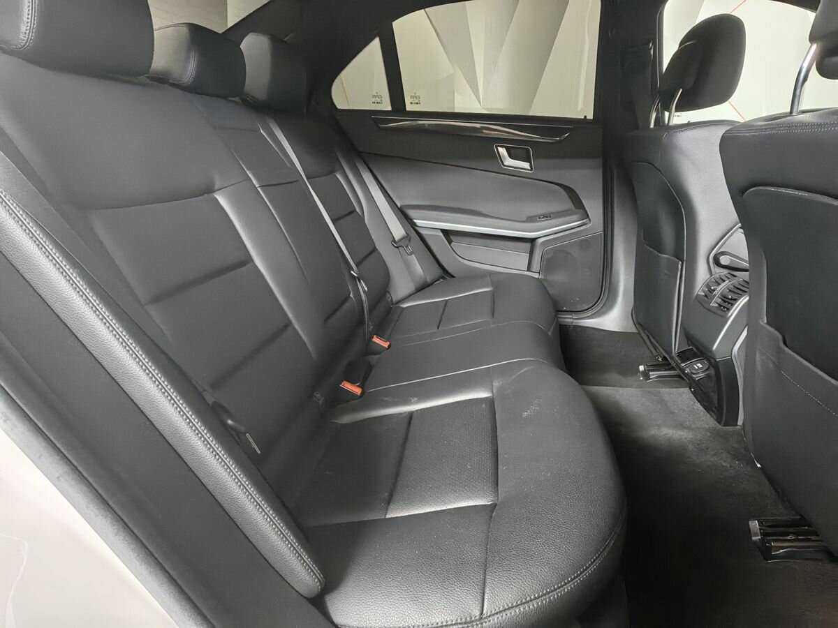 Купить Mercedes-Benz E-Класс с пробегом. Фото: #11