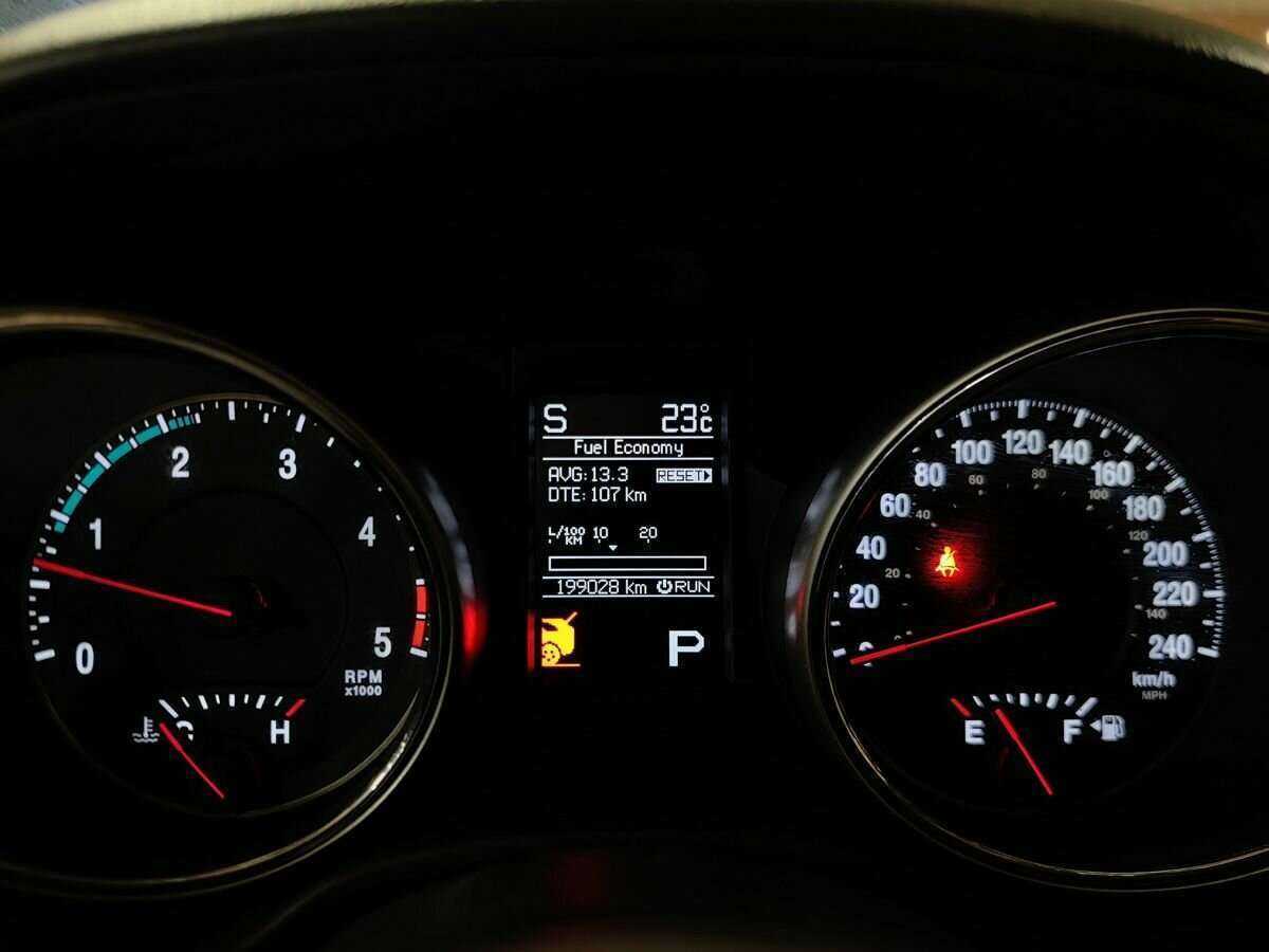 Купить Jeep Grand Cherokee с пробегом. Фото: #15