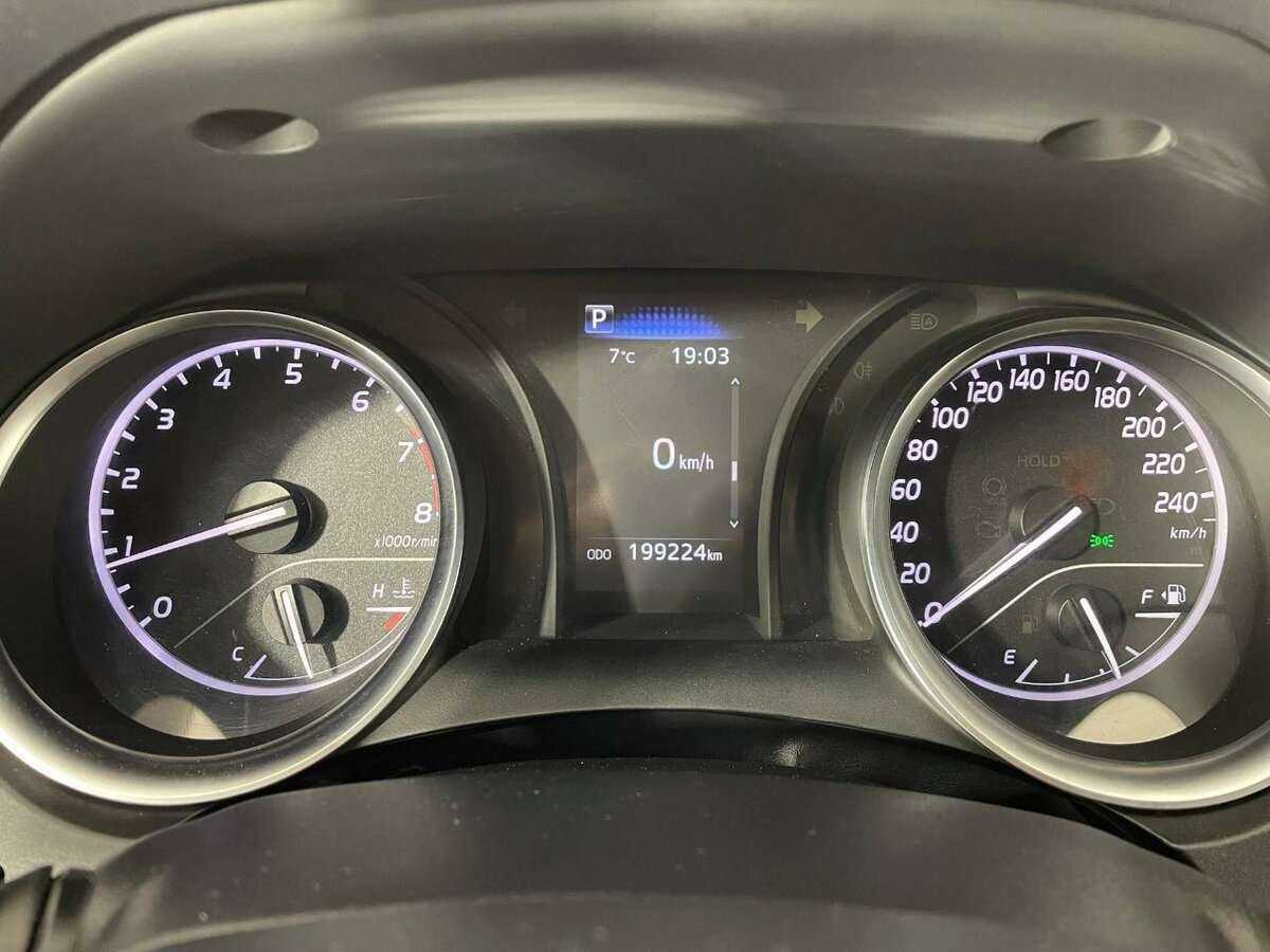 Купить Toyota Camry с пробегом. Фото: #10
