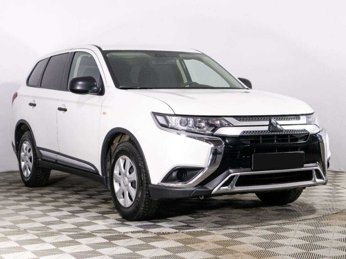 Купить Mitsubishi Outlander с пробегом. Фото: #2