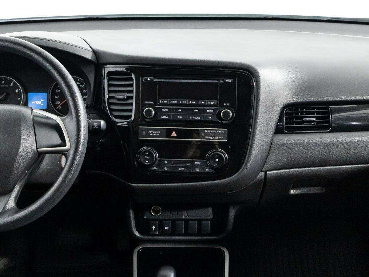 Купить Mitsubishi Outlander с пробегом. Фото: #13