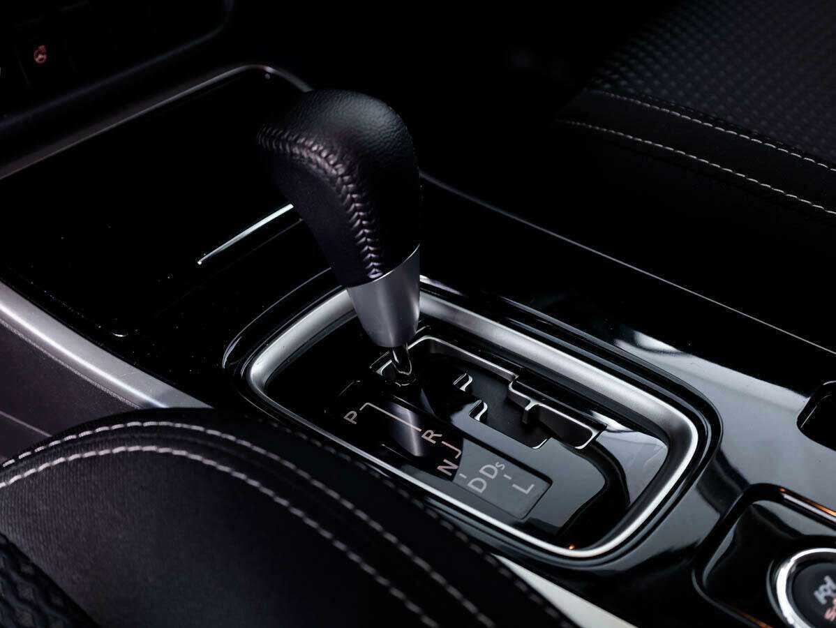 Купить Mitsubishi Outlander с пробегом. Фото: #19