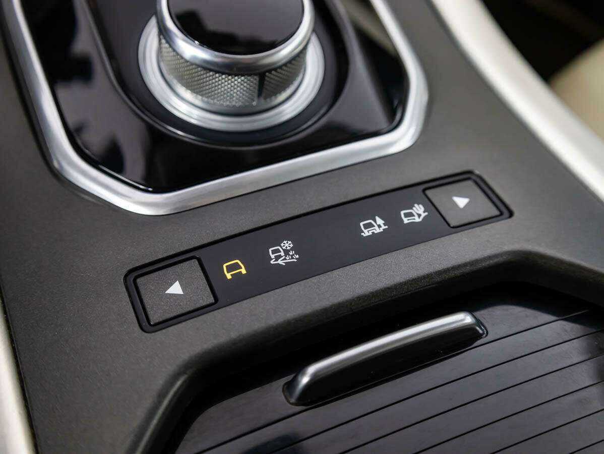 Купить Land Rover Range Rover Evoque с пробегом. Фото: #18