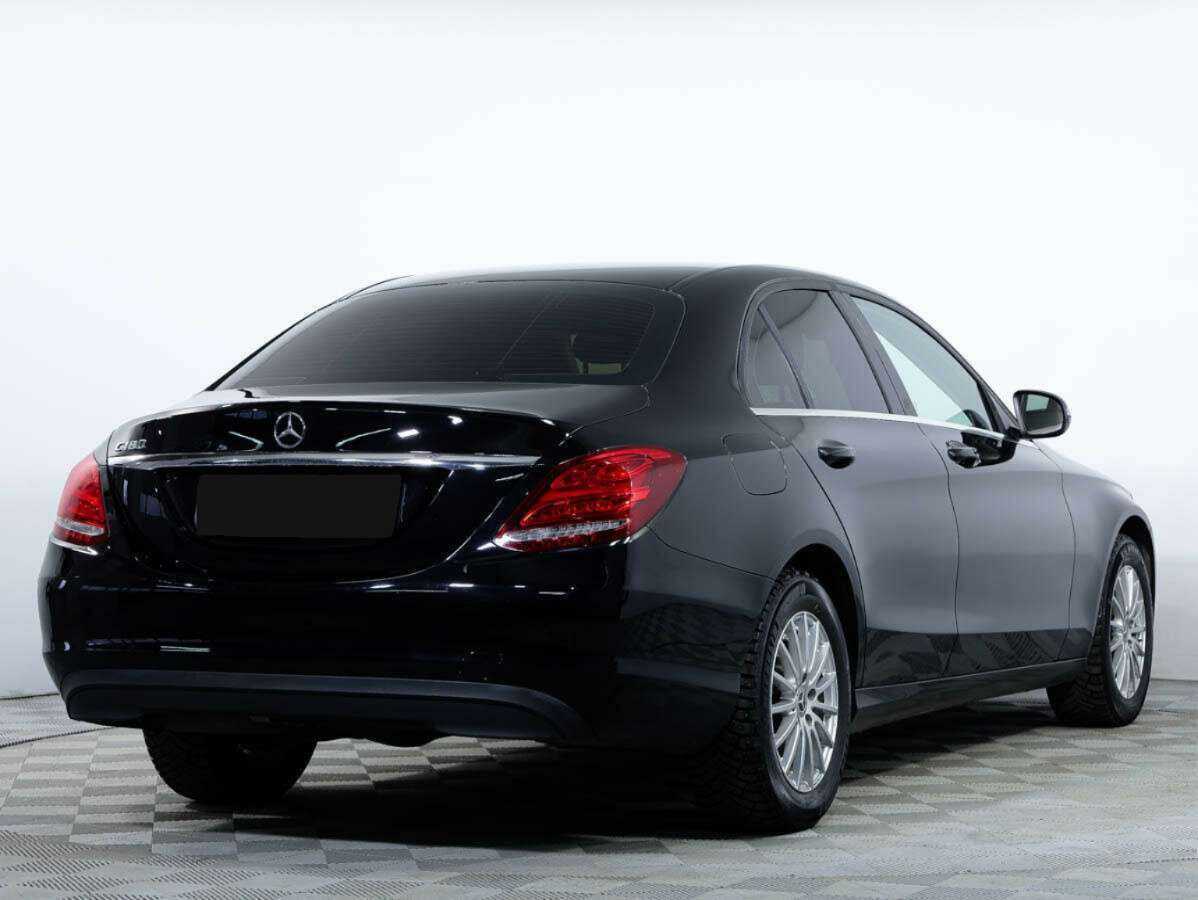 Купить Mercedes-Benz C-Класс с пробегом. Фото: #3