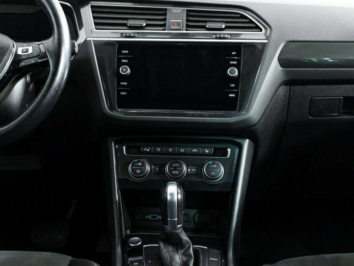 Купить Volkswagen Tiguan с пробегом. Фото: #13