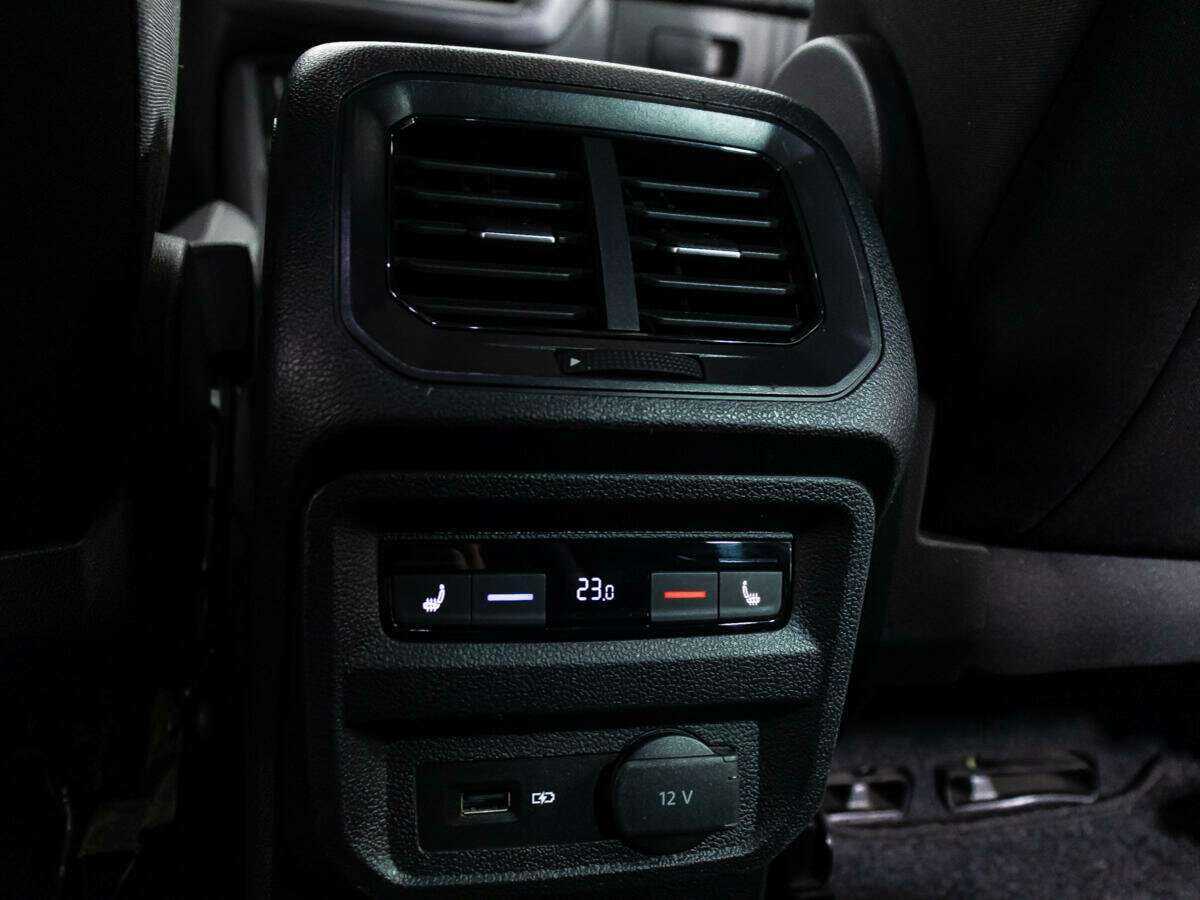 Купить Volkswagen Tiguan с пробегом. Фото: #21