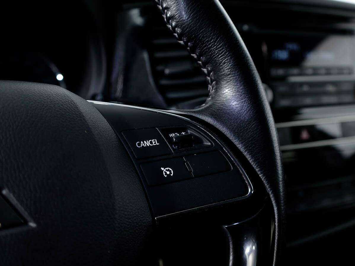 Купить Mitsubishi Outlander с пробегом. Фото: #14