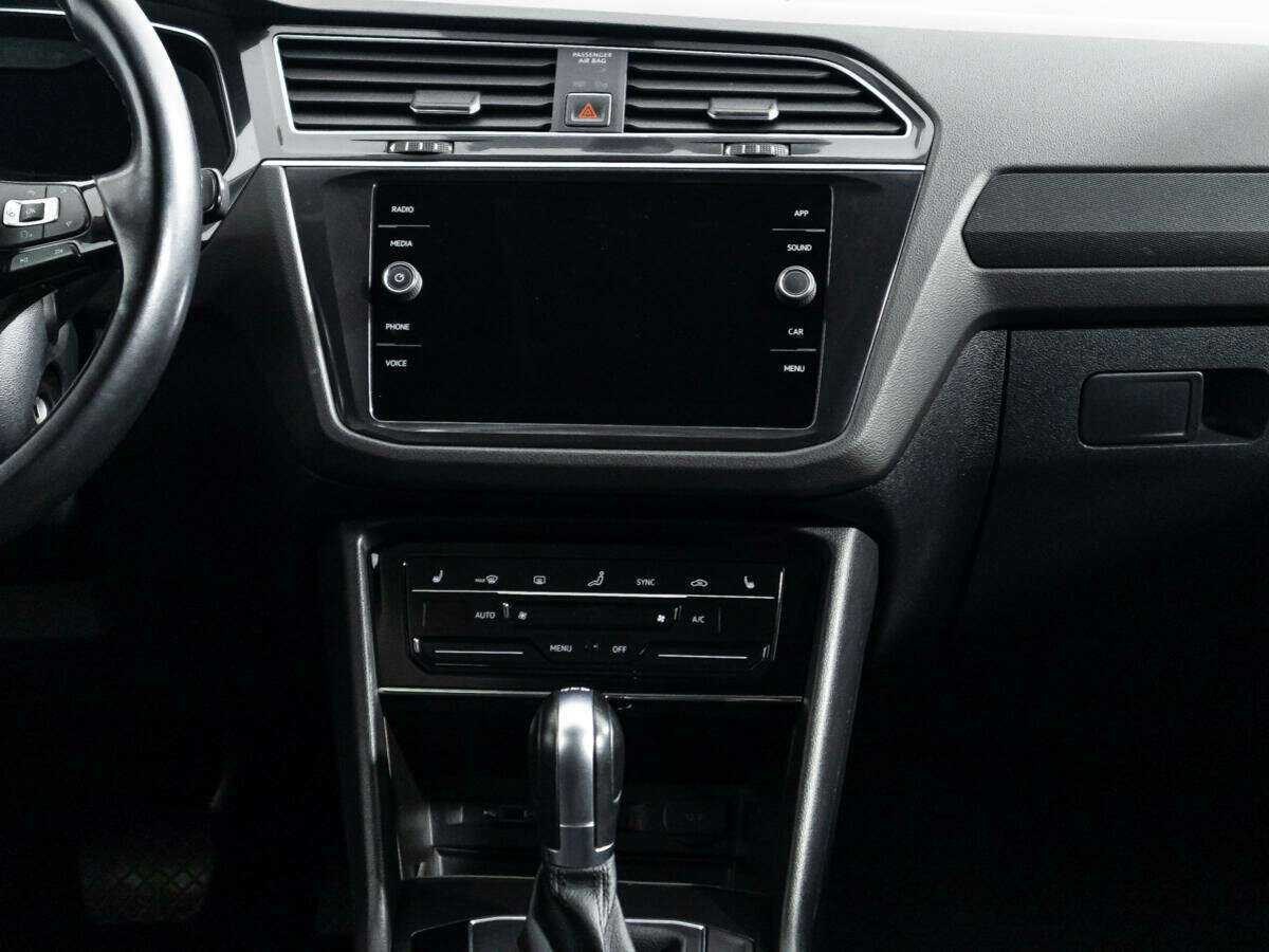 Купить Volkswagen Tiguan с пробегом. Фото: #13