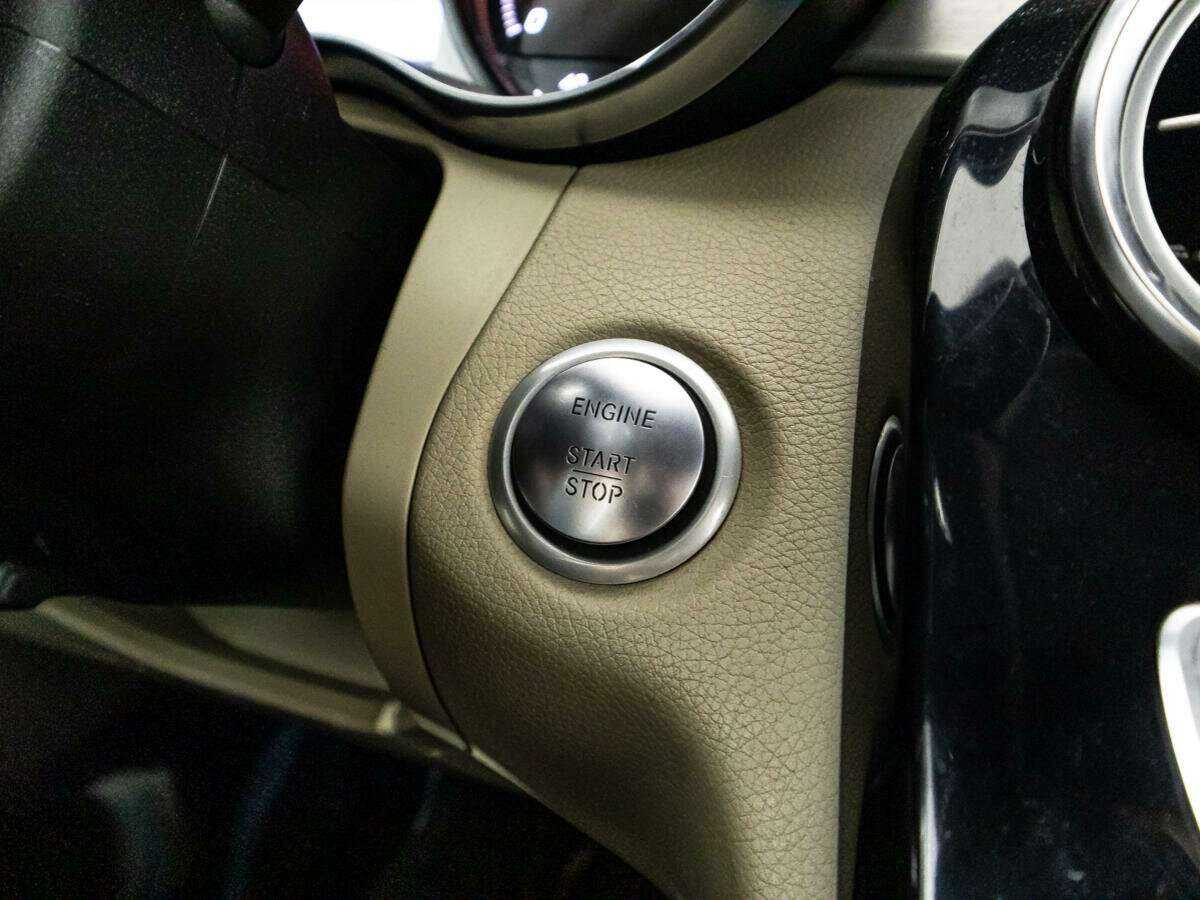 Купить Mercedes-Benz C-Класс с пробегом. Фото: #15