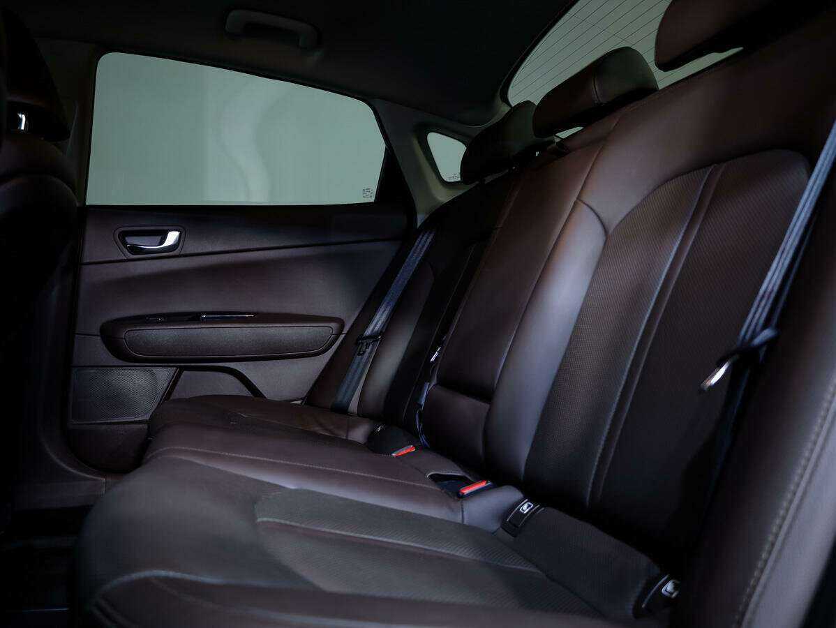 Купить Kia Optima с пробегом. Фото: #11