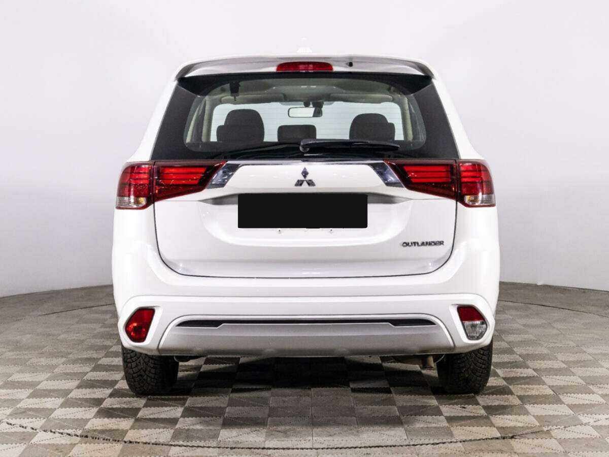 Купить Mitsubishi Outlander с пробегом. Фото: #5