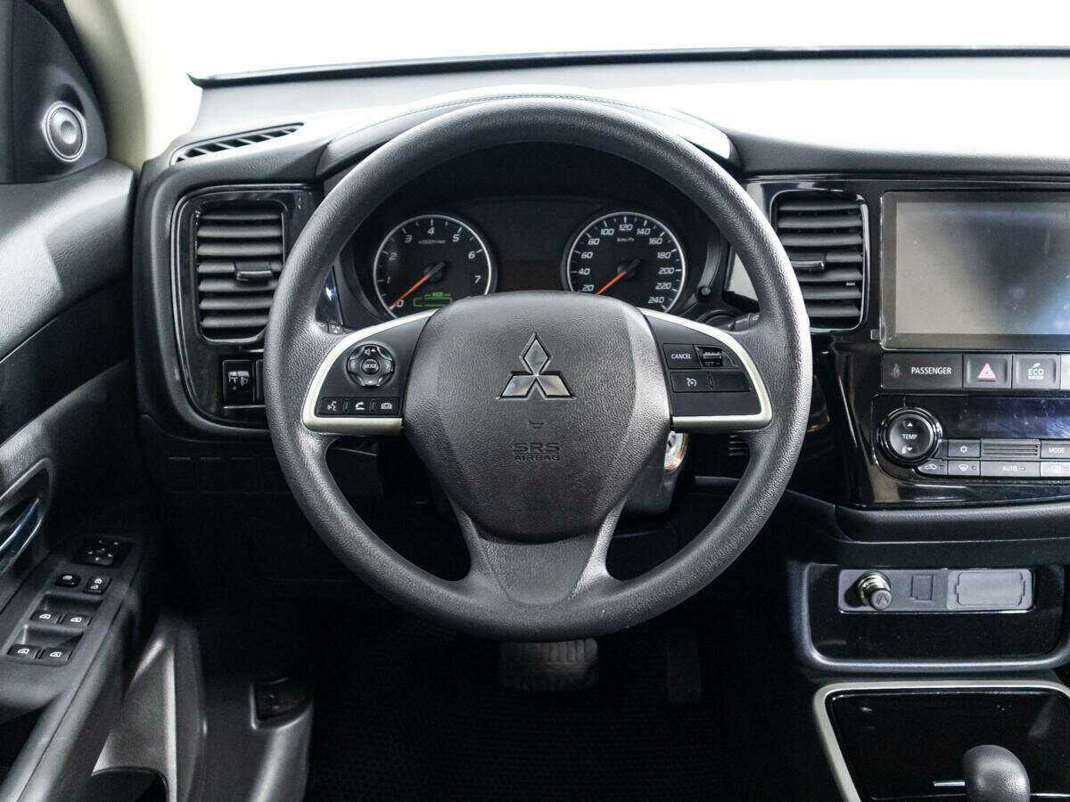 Купить Mitsubishi Outlander с пробегом. Фото: #16