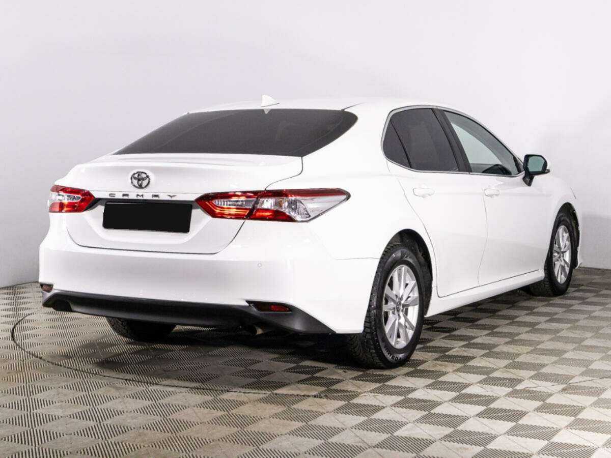 Купить Toyota Camry с пробегом. Фото: #4
