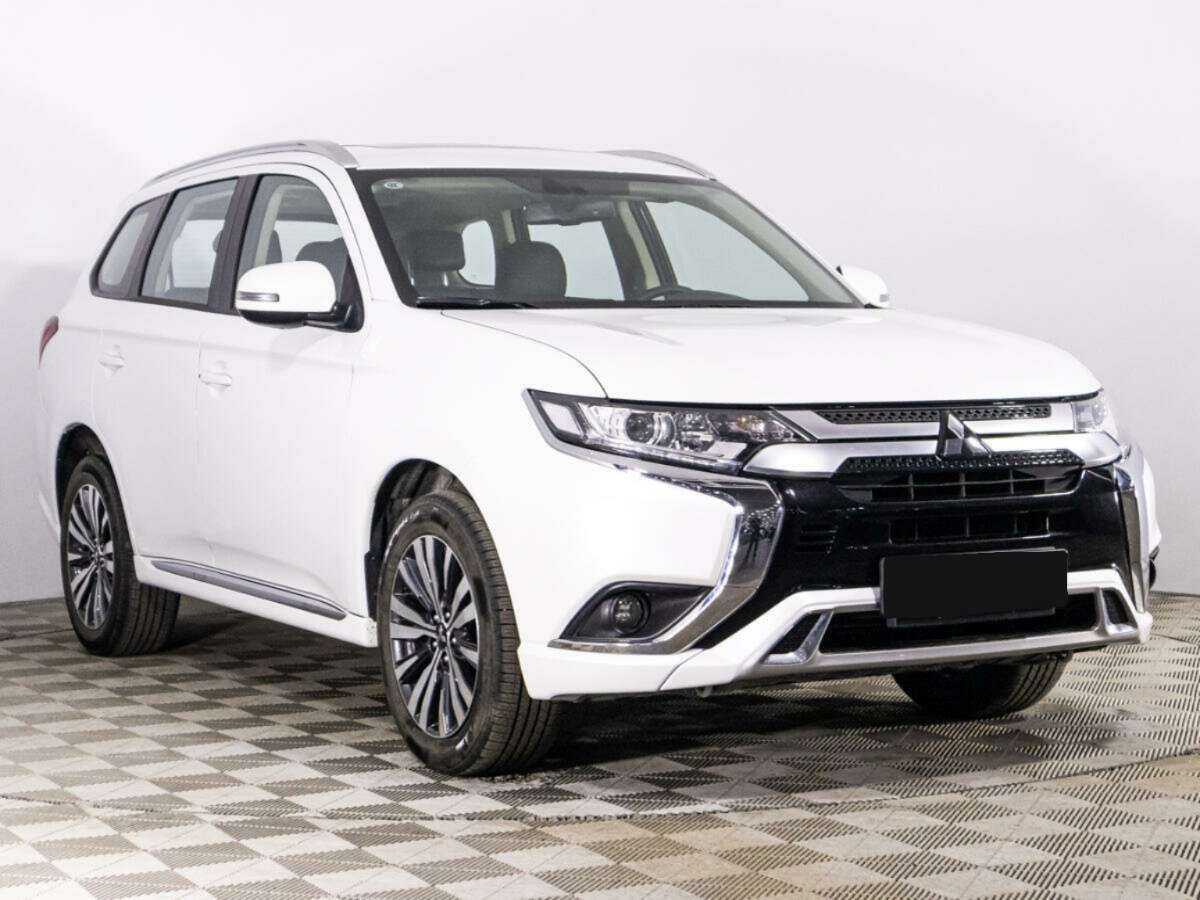 Купить Mitsubishi Outlander с пробегом. Фото: #2