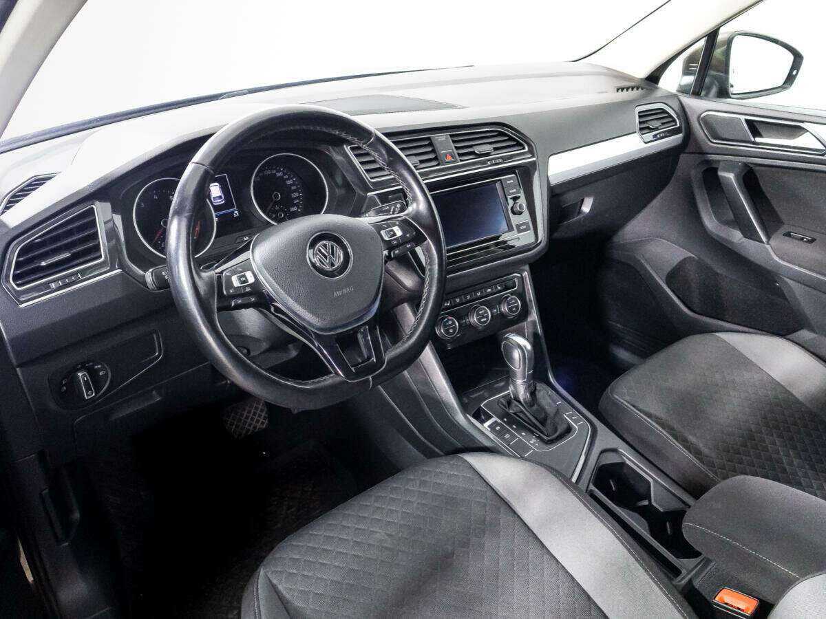 Купить Volkswagen Tiguan с пробегом. Фото: #10
