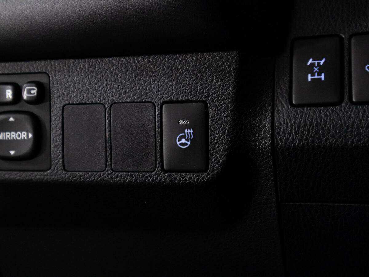 Купить Toyota RAV4 с пробегом. Фото: #16