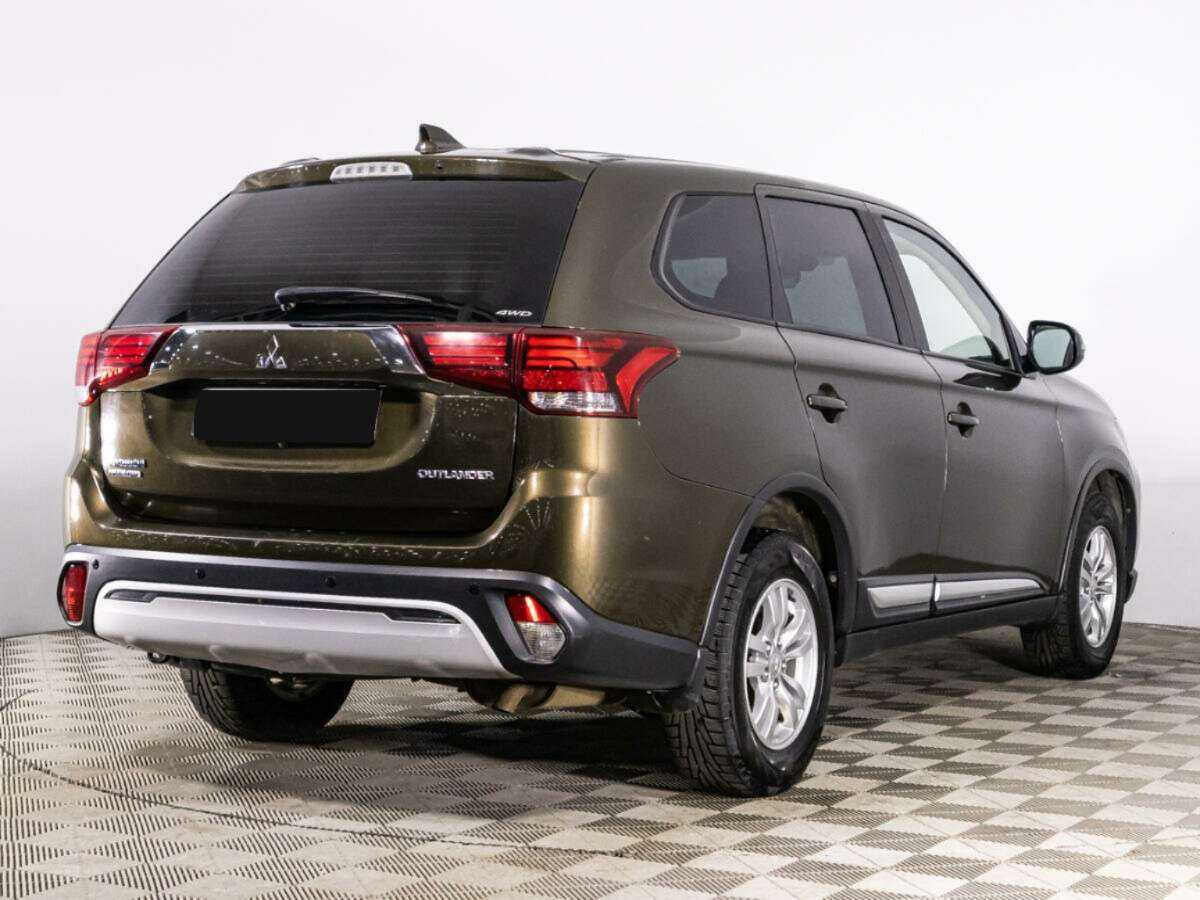 Купить Mitsubishi Outlander с пробегом. Фото: #4