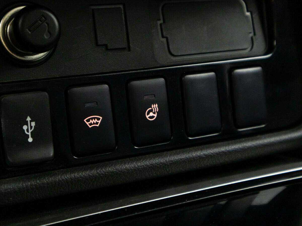 Купить Mitsubishi Outlander с пробегом. Фото: #14