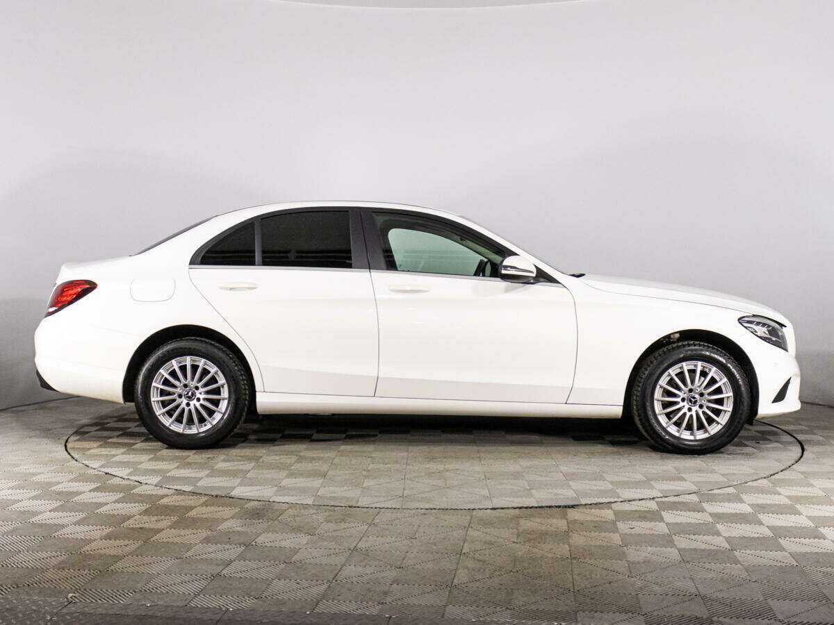 Купить Mercedes-Benz C-Класс с пробегом. Фото: #3