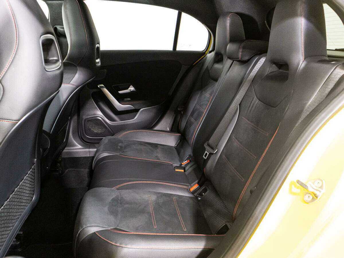 Купить Mercedes-Benz A-Класс с пробегом. Фото: #9