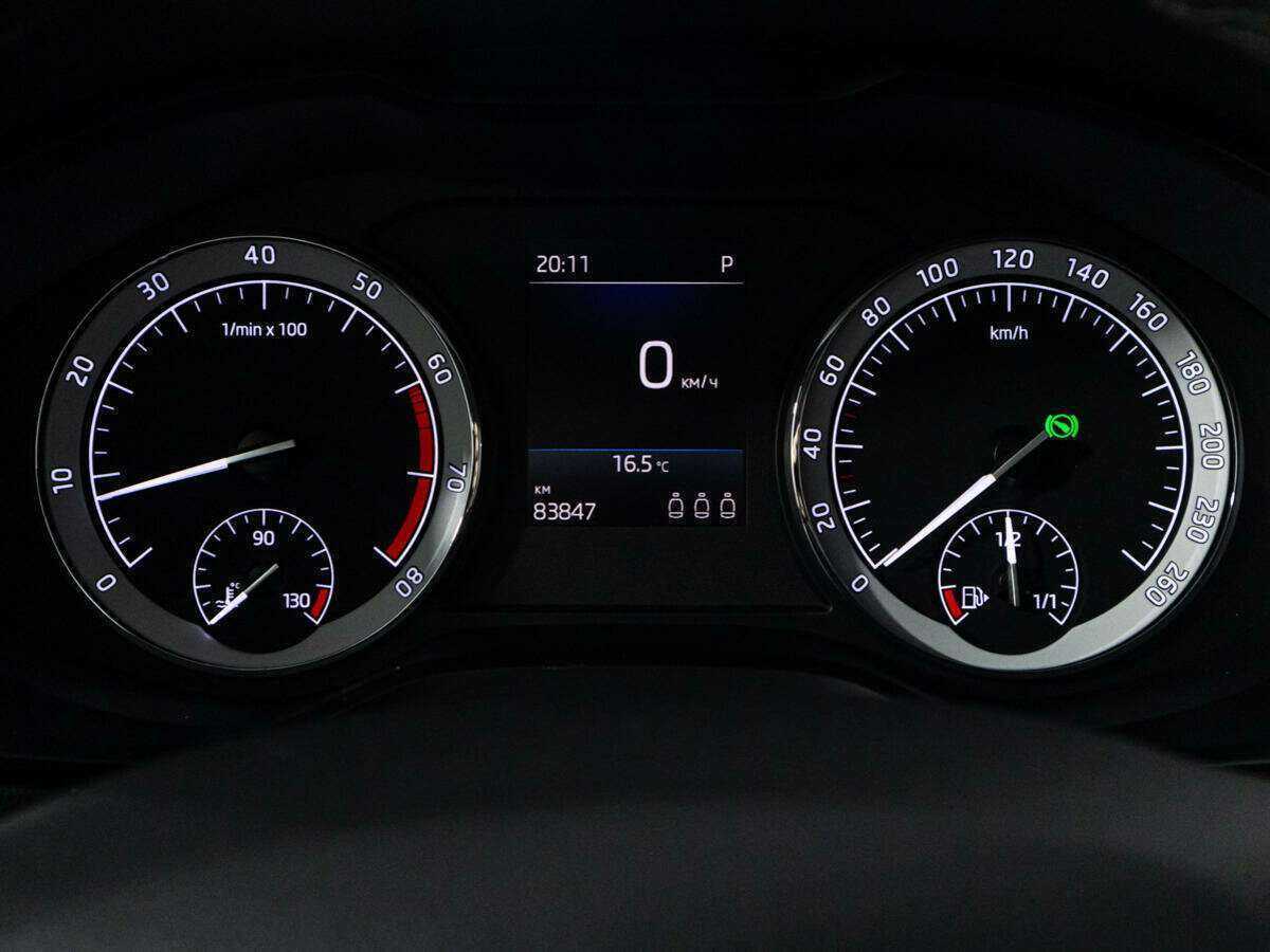 Купить Skoda Karoq с пробегом. Фото: #10