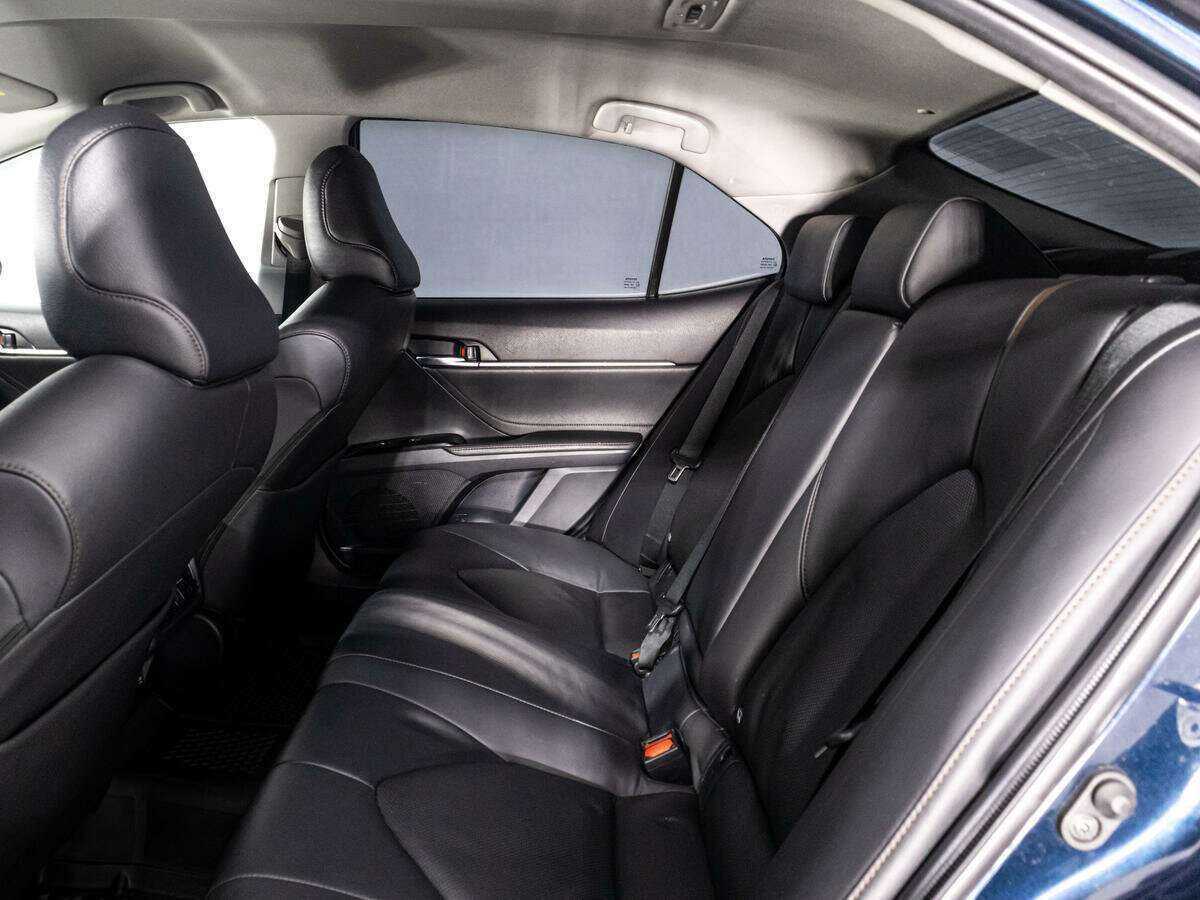 Купить Toyota Camry с пробегом. Фото: #9