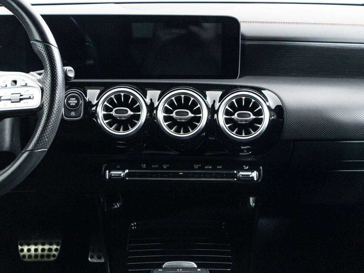 Купить Mercedes-Benz CLA с пробегом. Фото: #13