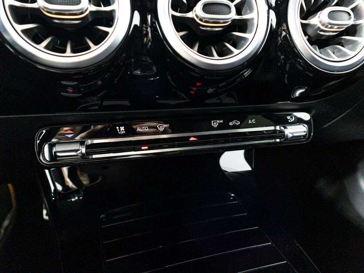 Купить Mercedes-Benz CLA с пробегом. Фото: #15