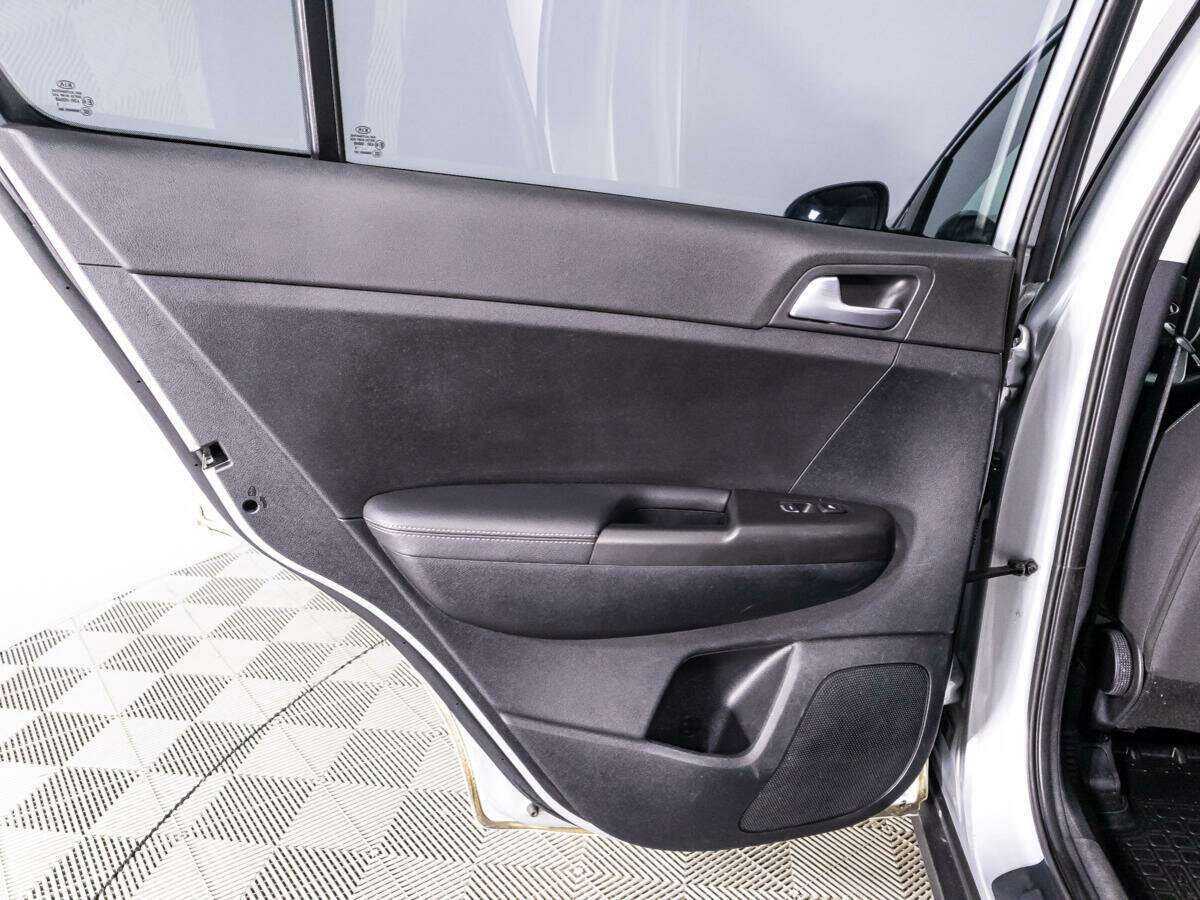 Купить Kia Sportage с пробегом. Фото: #24
