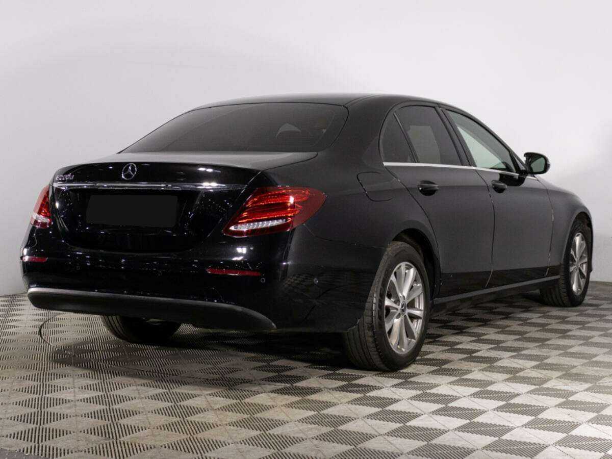 Купить Mercedes-Benz E-Класс с пробегом. Фото: #4