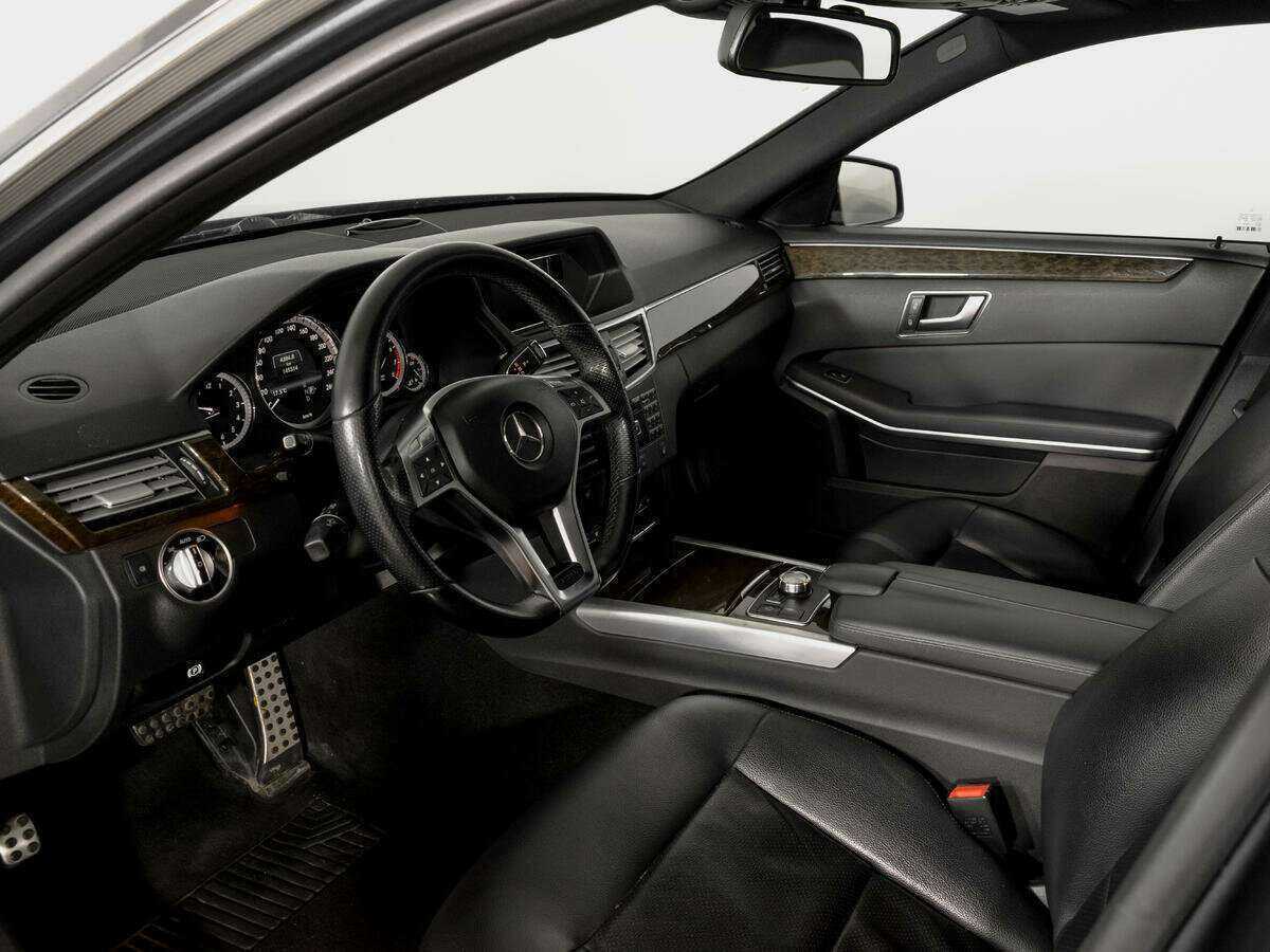 Купить Mercedes-Benz E-Класс с пробегом. Фото: #15