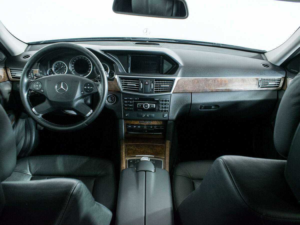 Купить Mercedes-Benz E-Класс с пробегом. Фото: #12