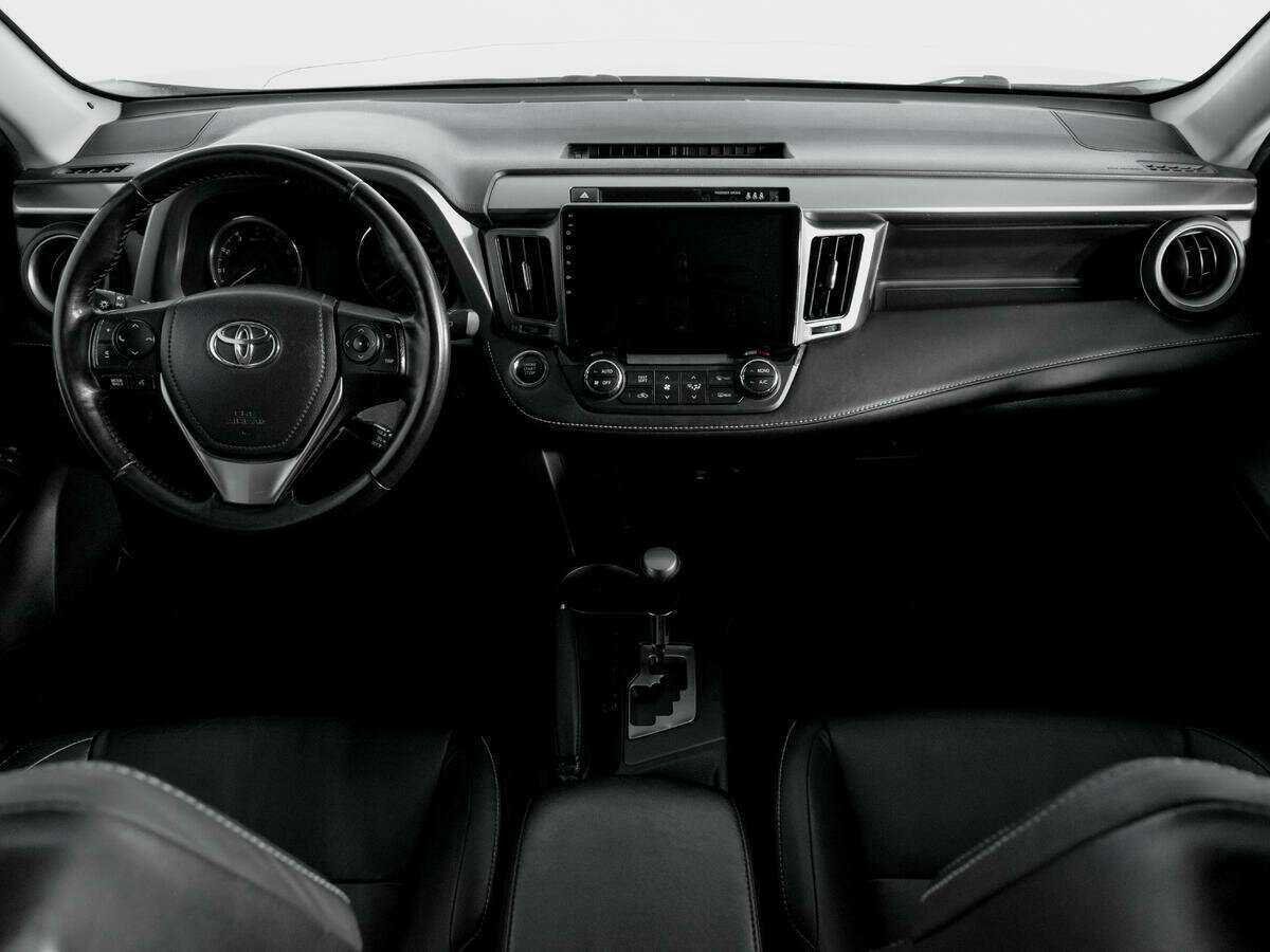 Купить Toyota RAV4 с пробегом. Фото: #11