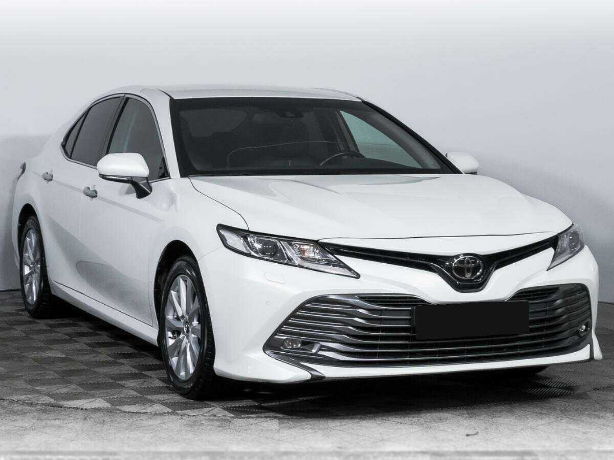 Купить Toyota Camry с пробегом. Фото: #2