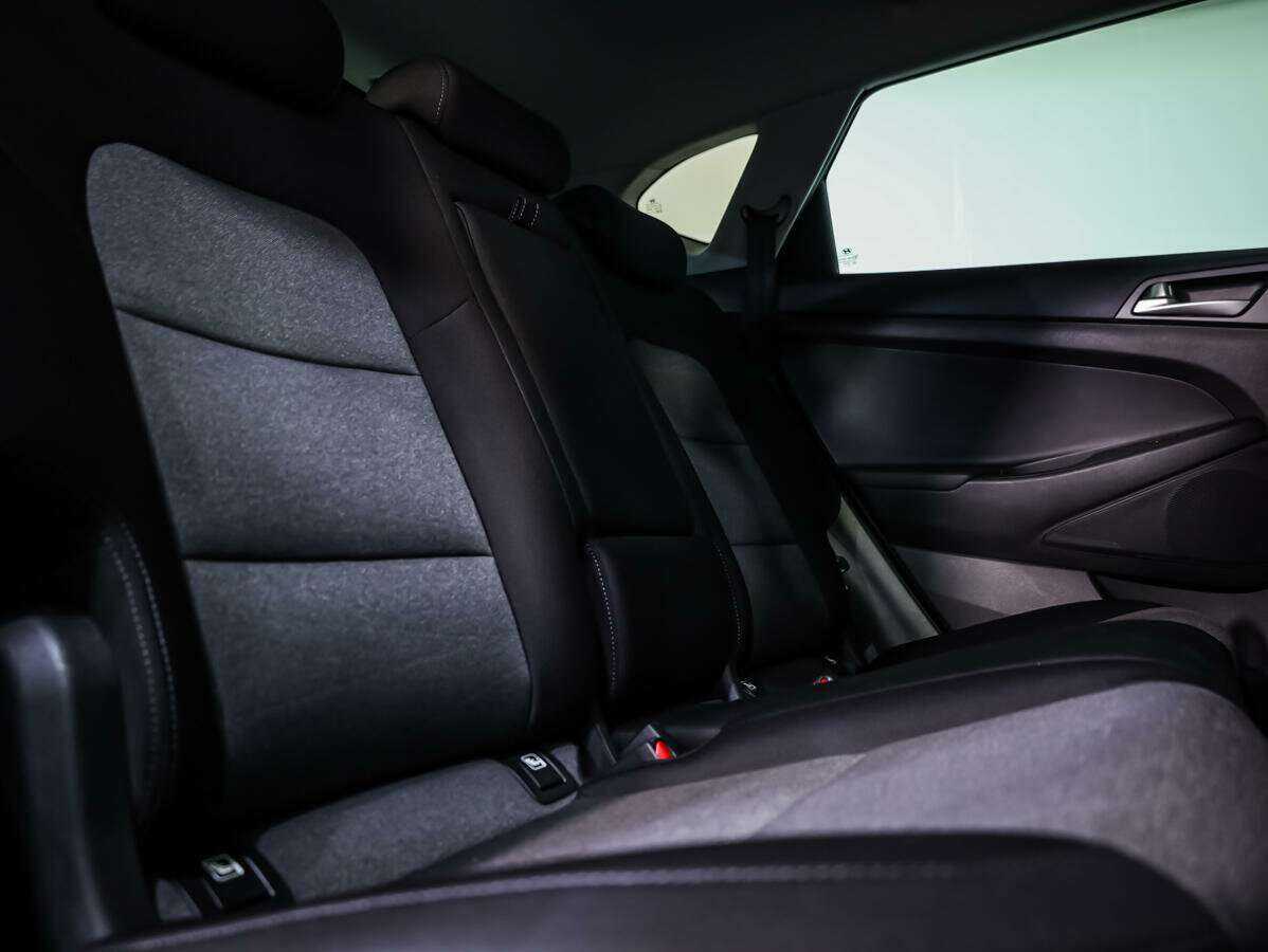 Купить Hyundai Tucson с пробегом. Фото: #11