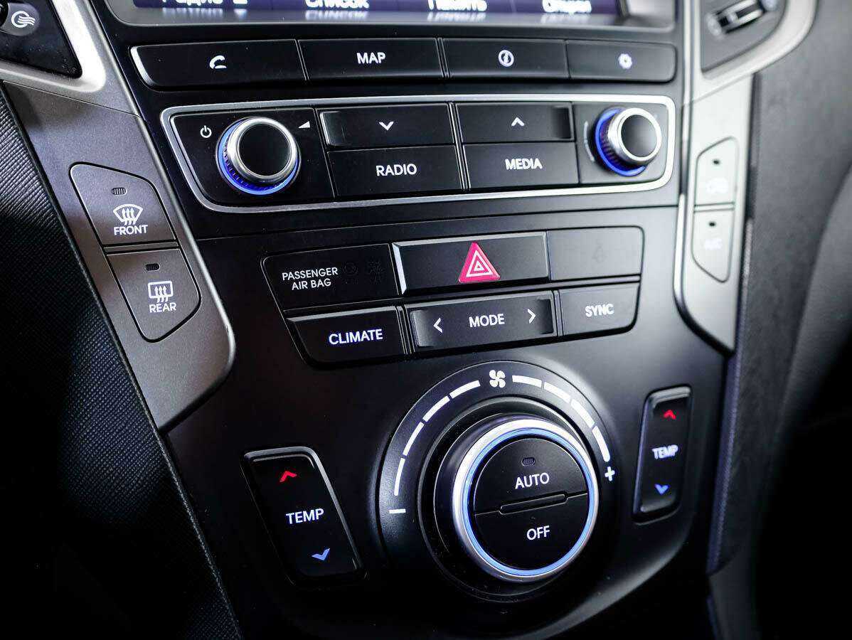 Купить Hyundai Santa Fe с пробегом. Фото: #17