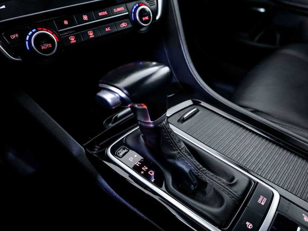 Купить Kia Optima с пробегом. Фото: #19
