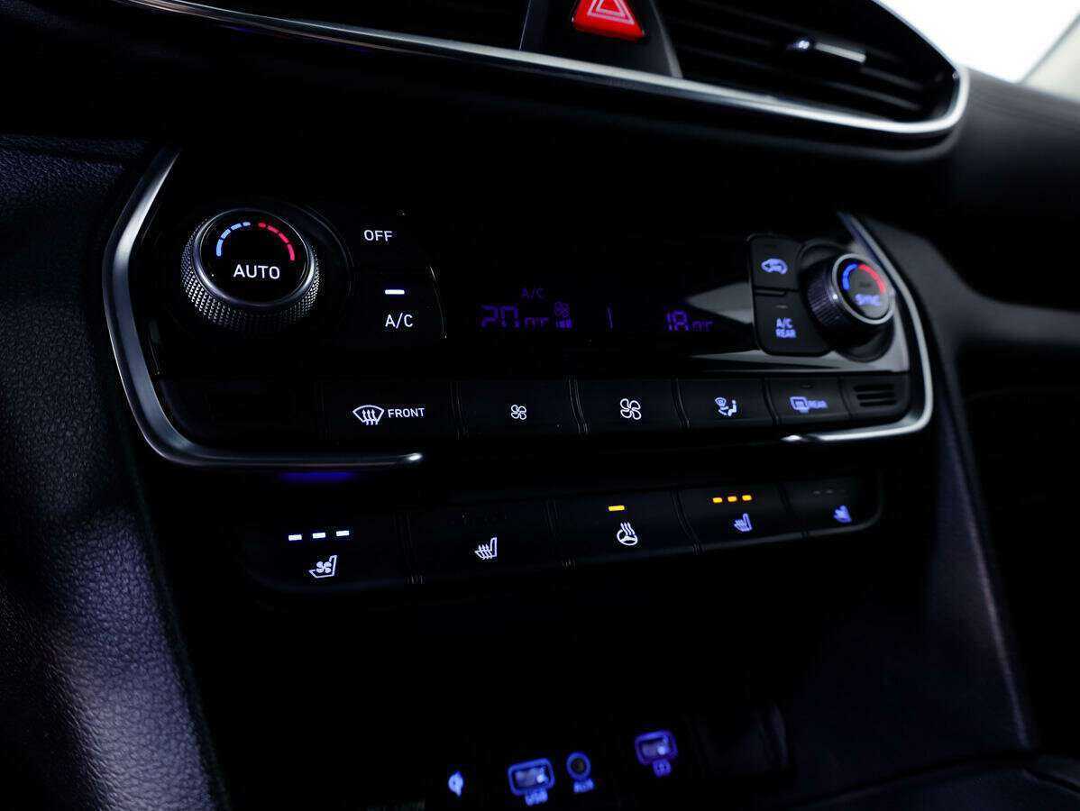 Купить Hyundai Santa Fe с пробегом. Фото: #17