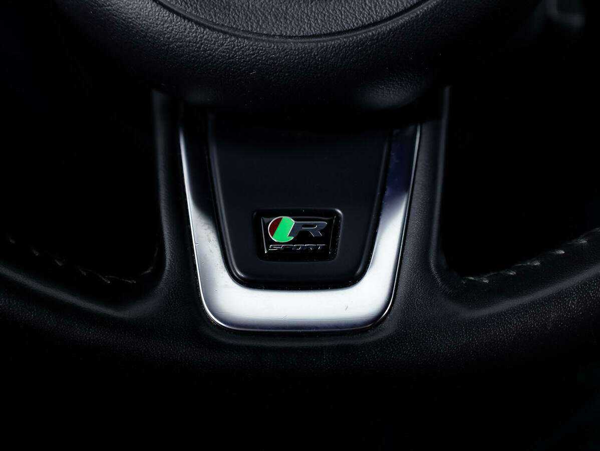 Купить Jaguar XF с пробегом. Фото: #15