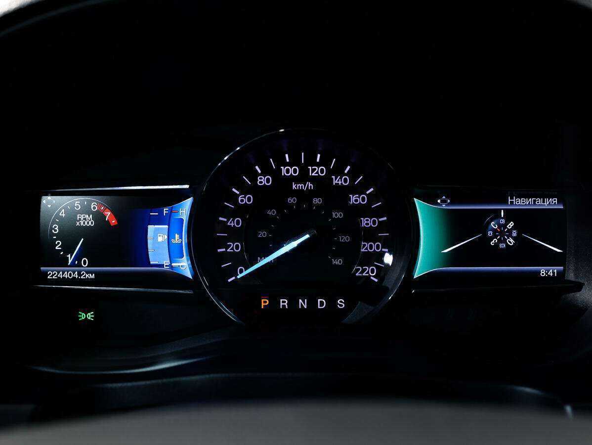 Купить Ford Explorer с пробегом. Фото: #29