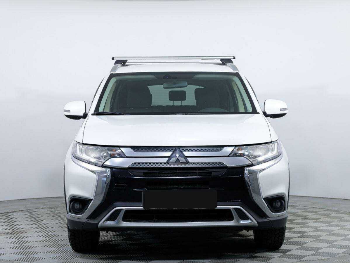 Купить Mitsubishi Outlander с пробегом. Фото: #1