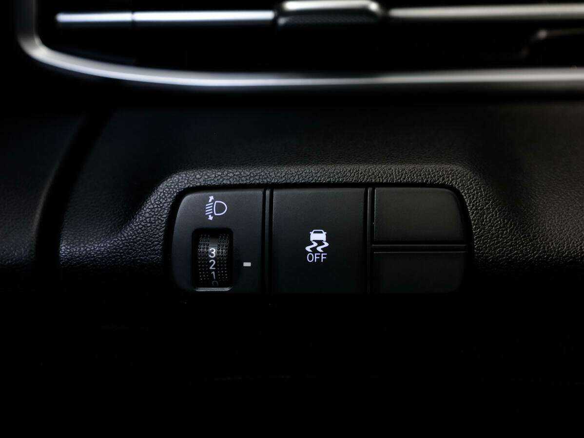 Купить Hyundai Elantra с пробегом. Фото: #20