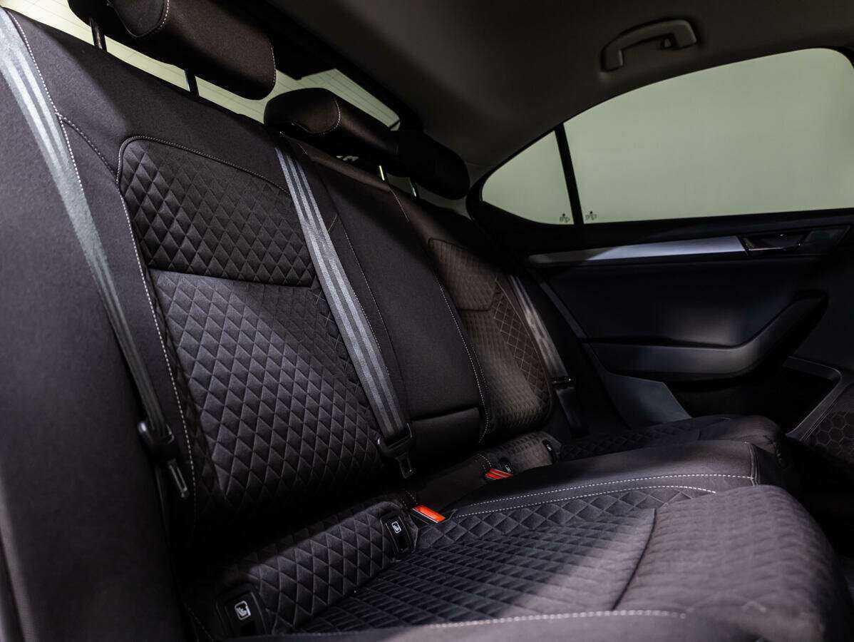 Купить Skoda Superb с пробегом. Фото: #11