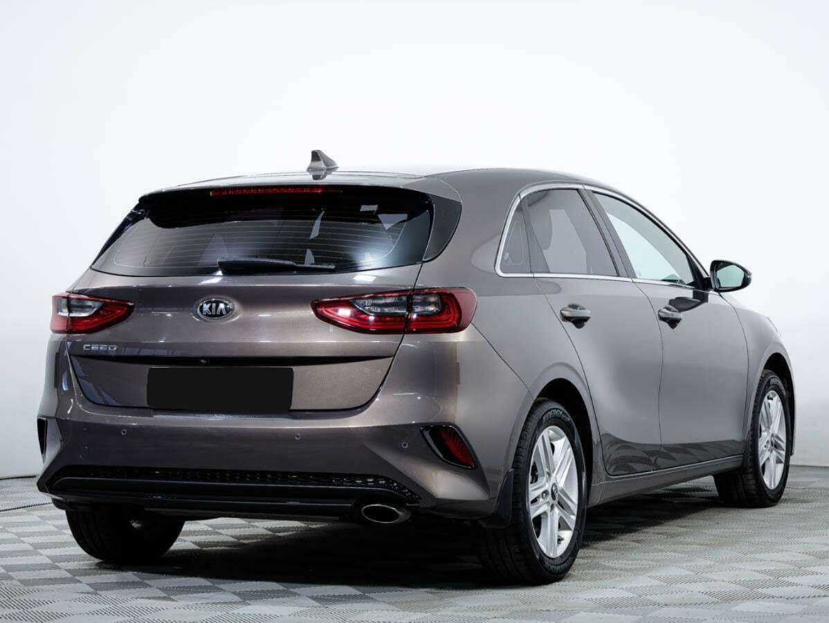 Купить Kia Ceed с пробегом. Фото: #3