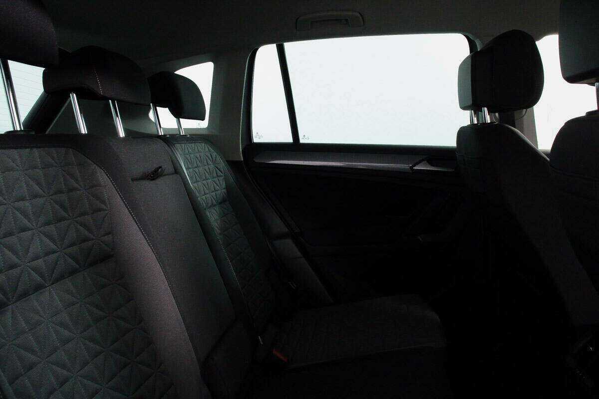 Купить Volkswagen Tiguan с пробегом. Фото: #8