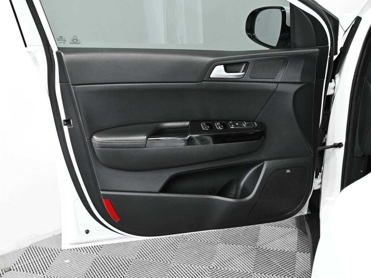 Купить Kia Sportage с пробегом. Фото: #10